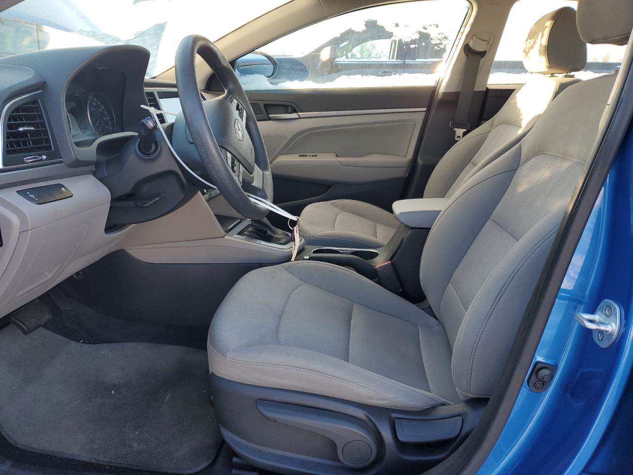 2017 Hyundai Elantra - Image 7