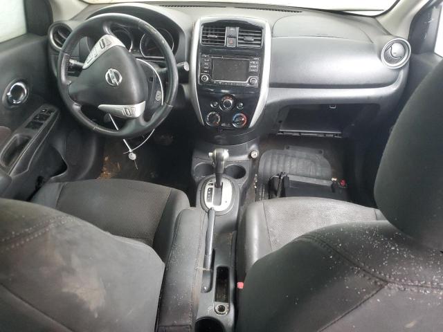  NISSAN VERSA 2018 Серый