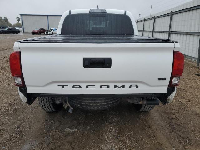  TOYOTA TACOMA 2018 Белы