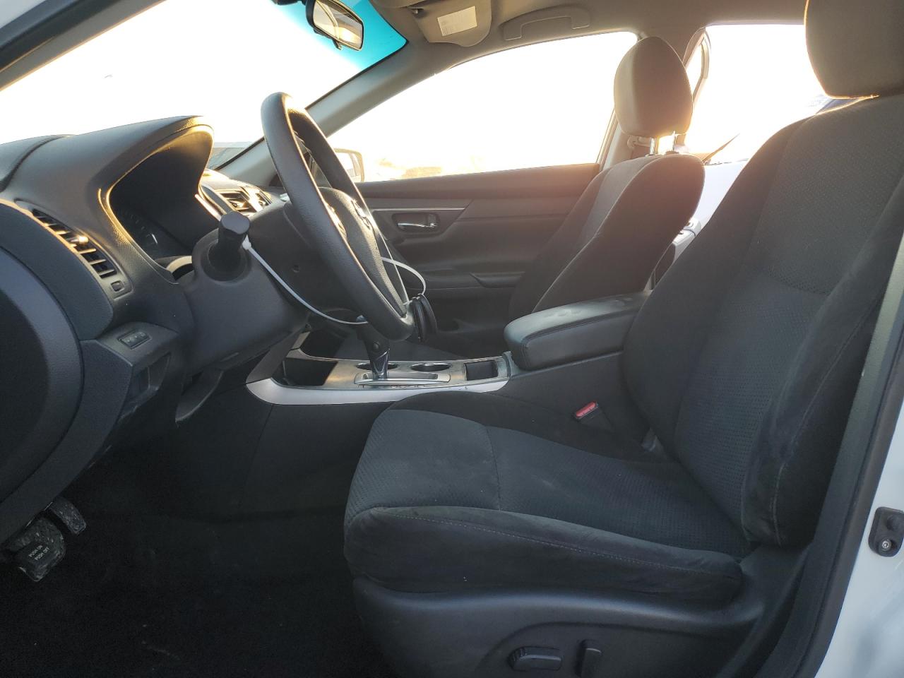 2015 Nissan Altima - Image 7