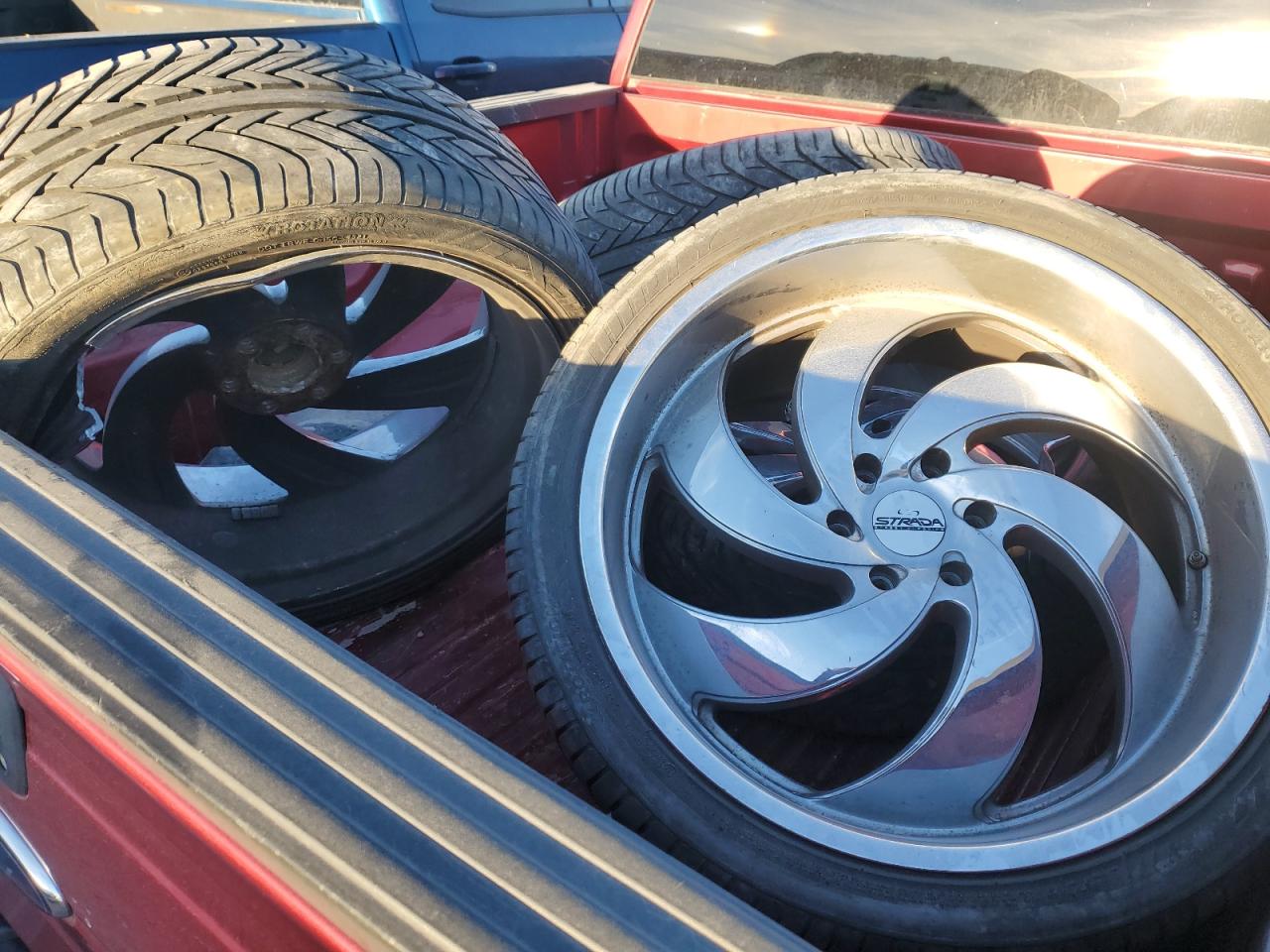 2010 Ford F-150 - Image 12