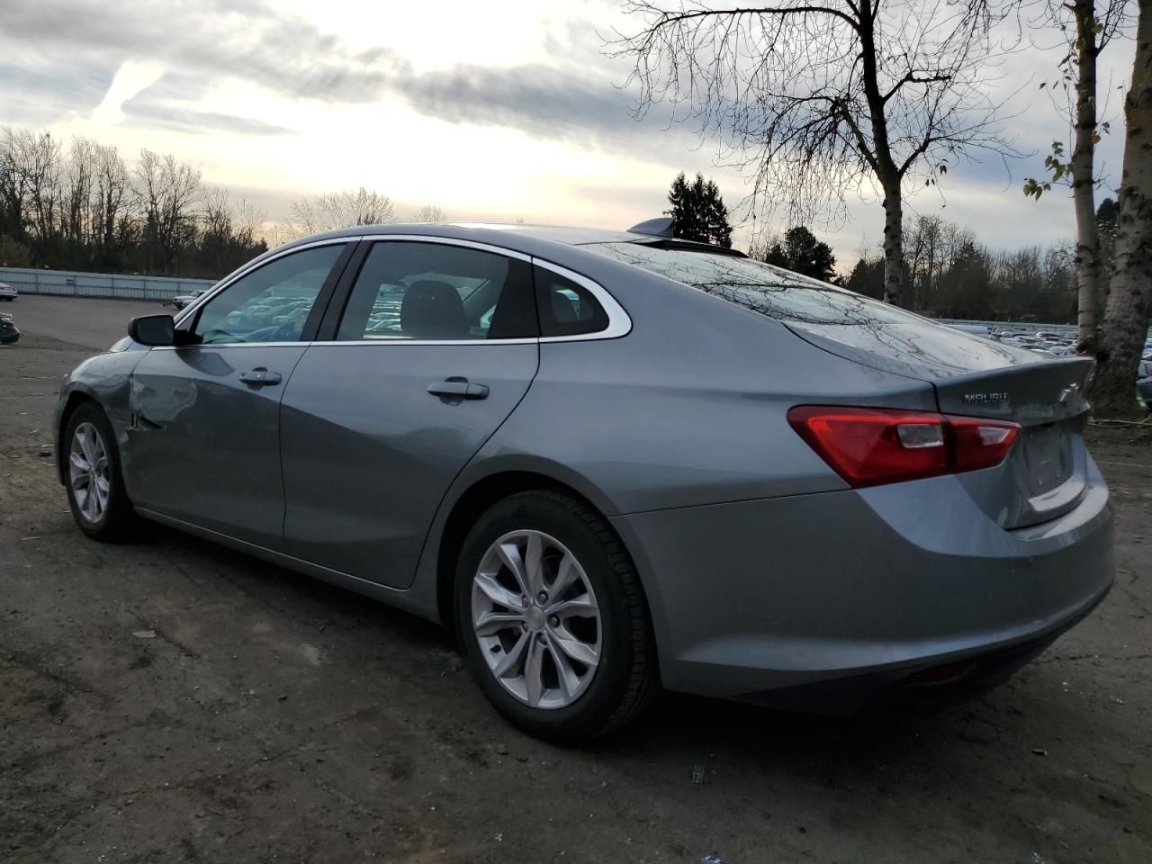 2023 Chevrolet Malibu - Image 2