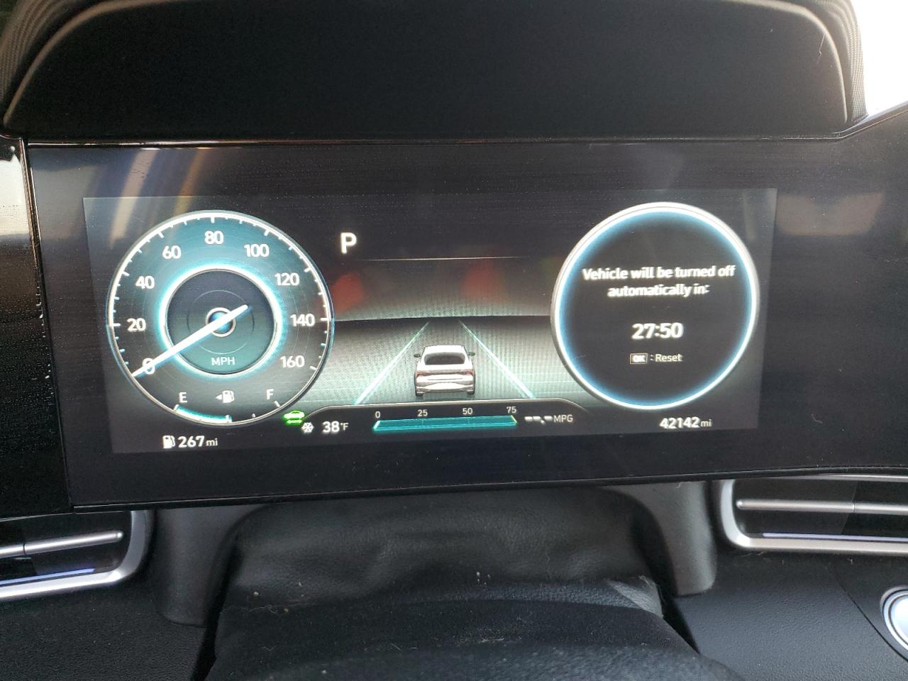 2023 Hyundai Elantra - Image 9