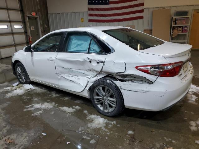Sedans TOYOTA CAMRY 2016 Biały