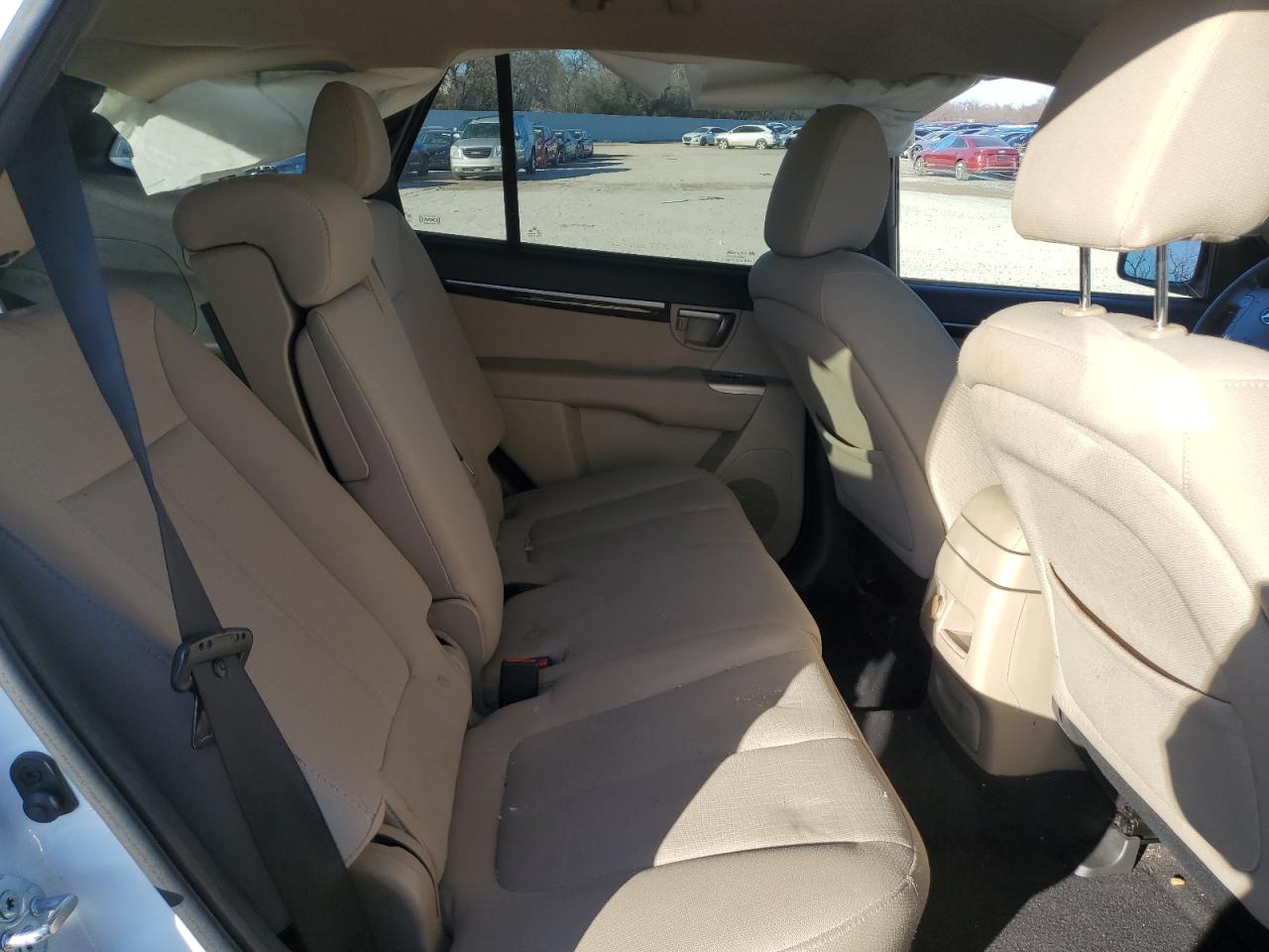 2011 Hyundai Santa Fe - Image 11