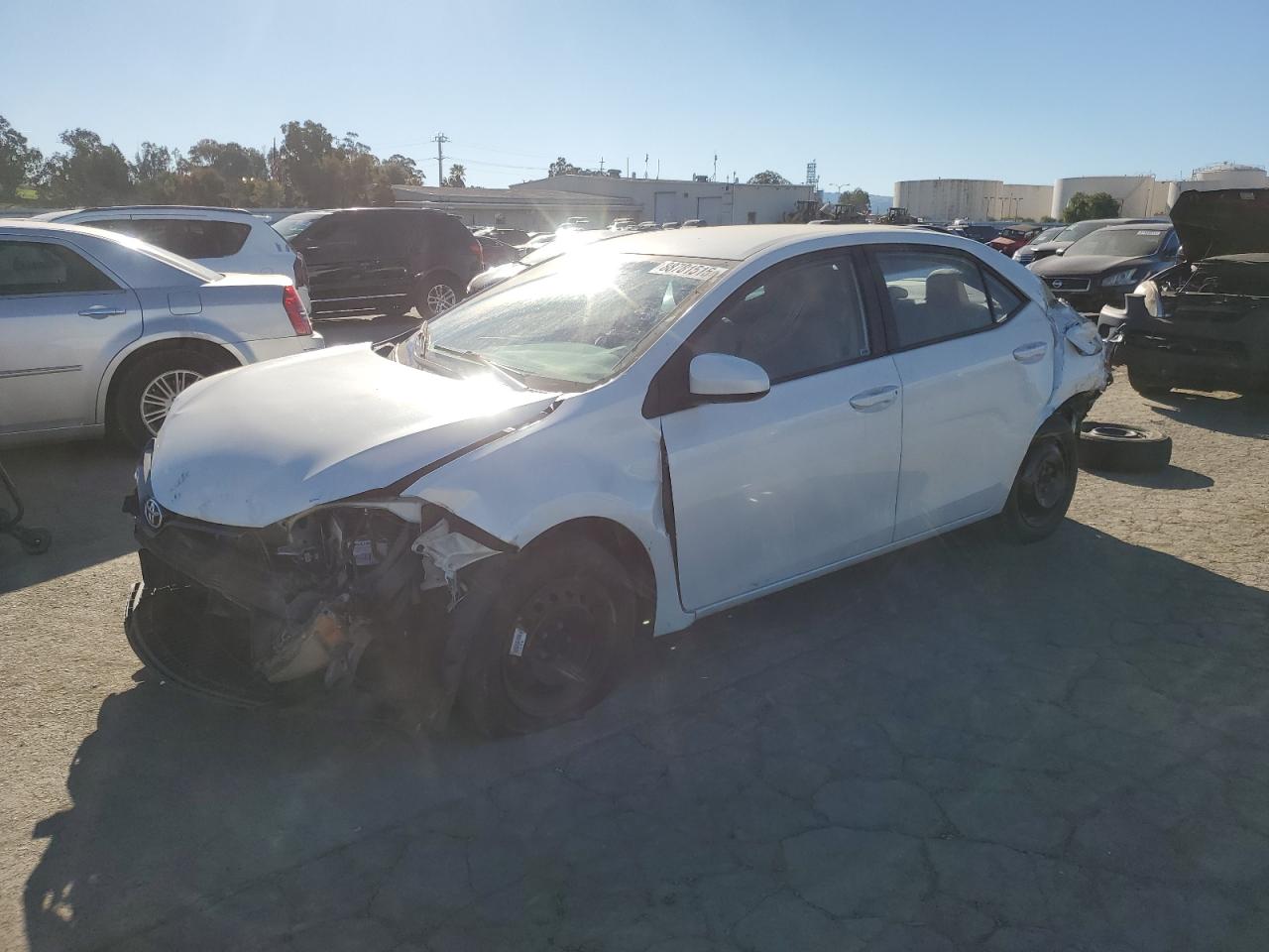 VIN 5YFBPRHE2FP247754 2015 TOYOTA COROLLA no.1