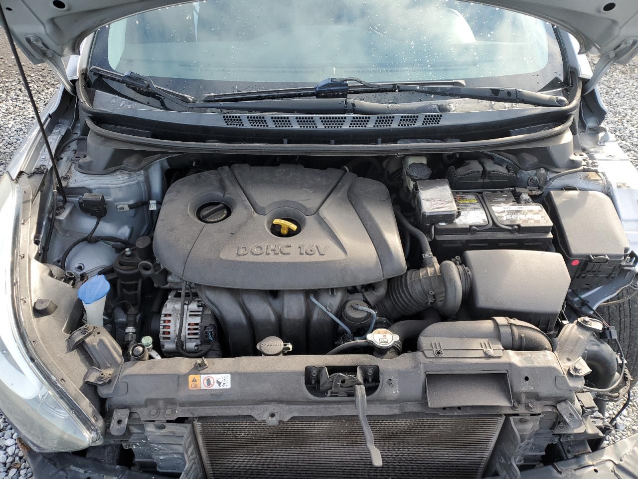 2016 Hyundai Elantra - Image 11