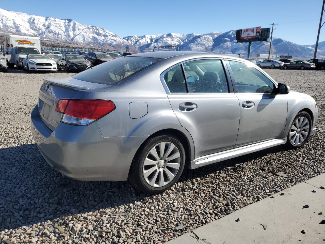 2010 Subaru Legacy - Image 3