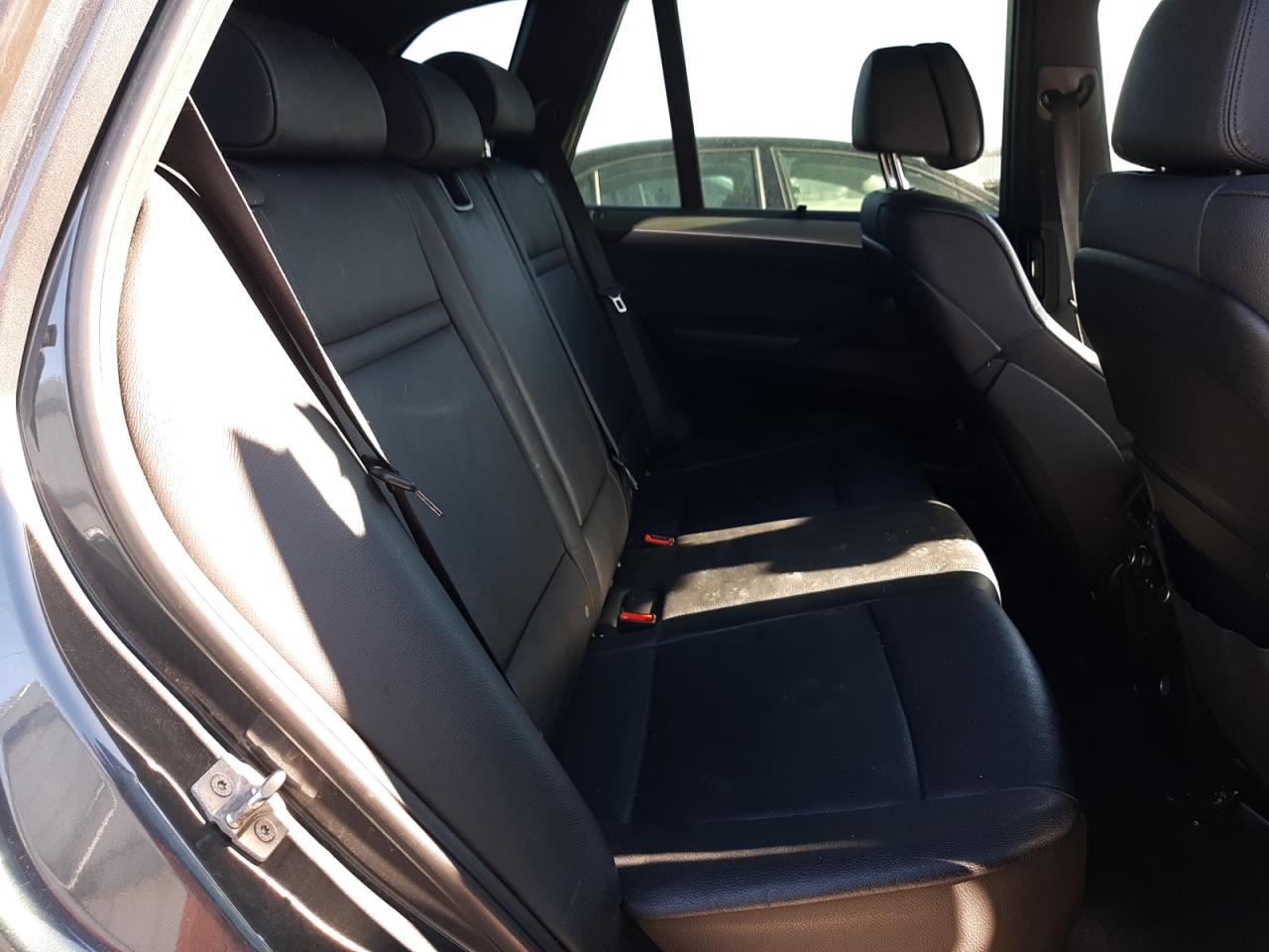 2011 BMW X5 - Image 11