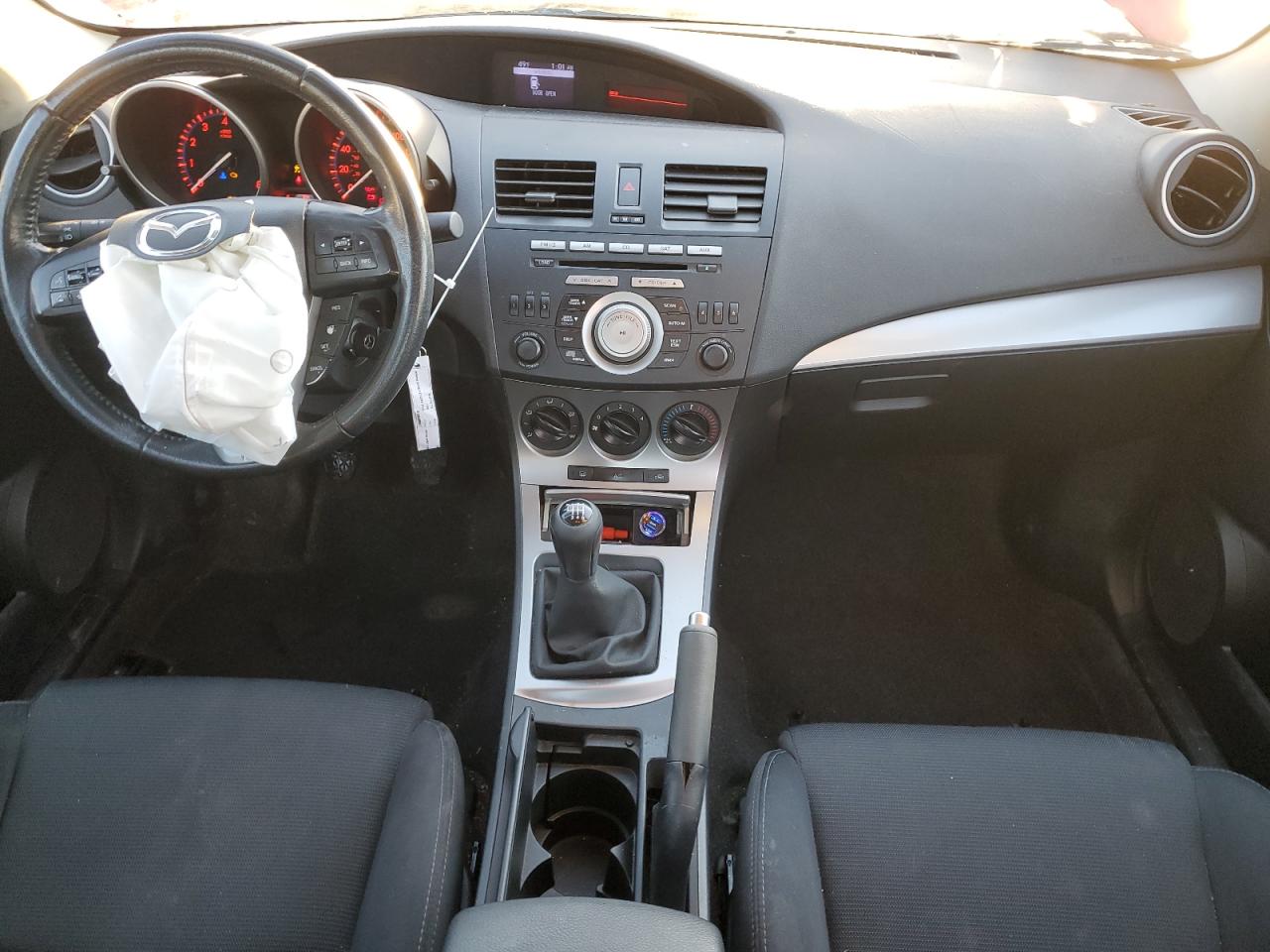 2011 Mazda 3 - Image 8