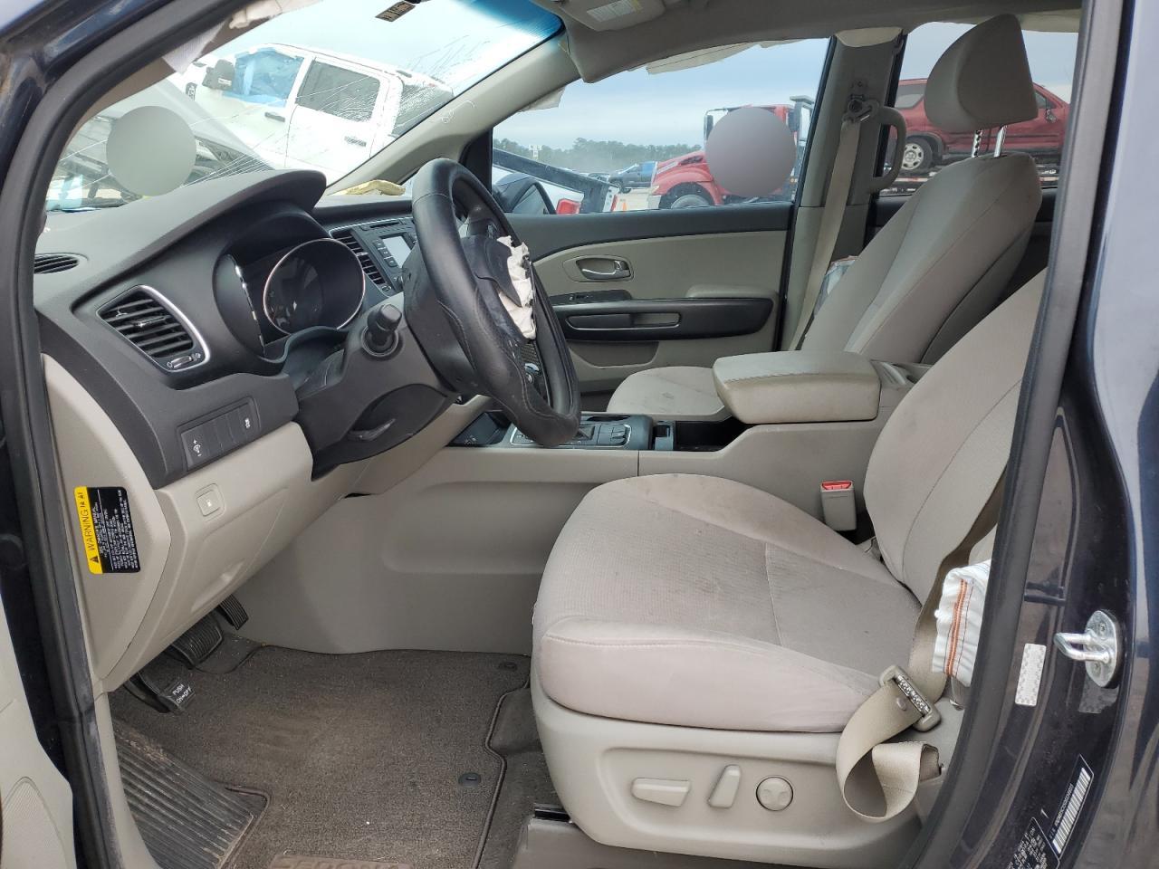 2016 Kia Sedona - Image 7