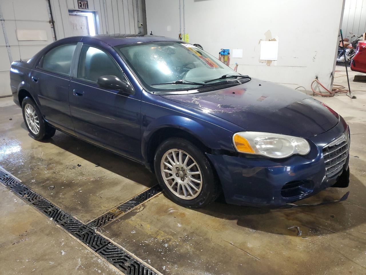 2005 Chrysler Sebring - Image 4