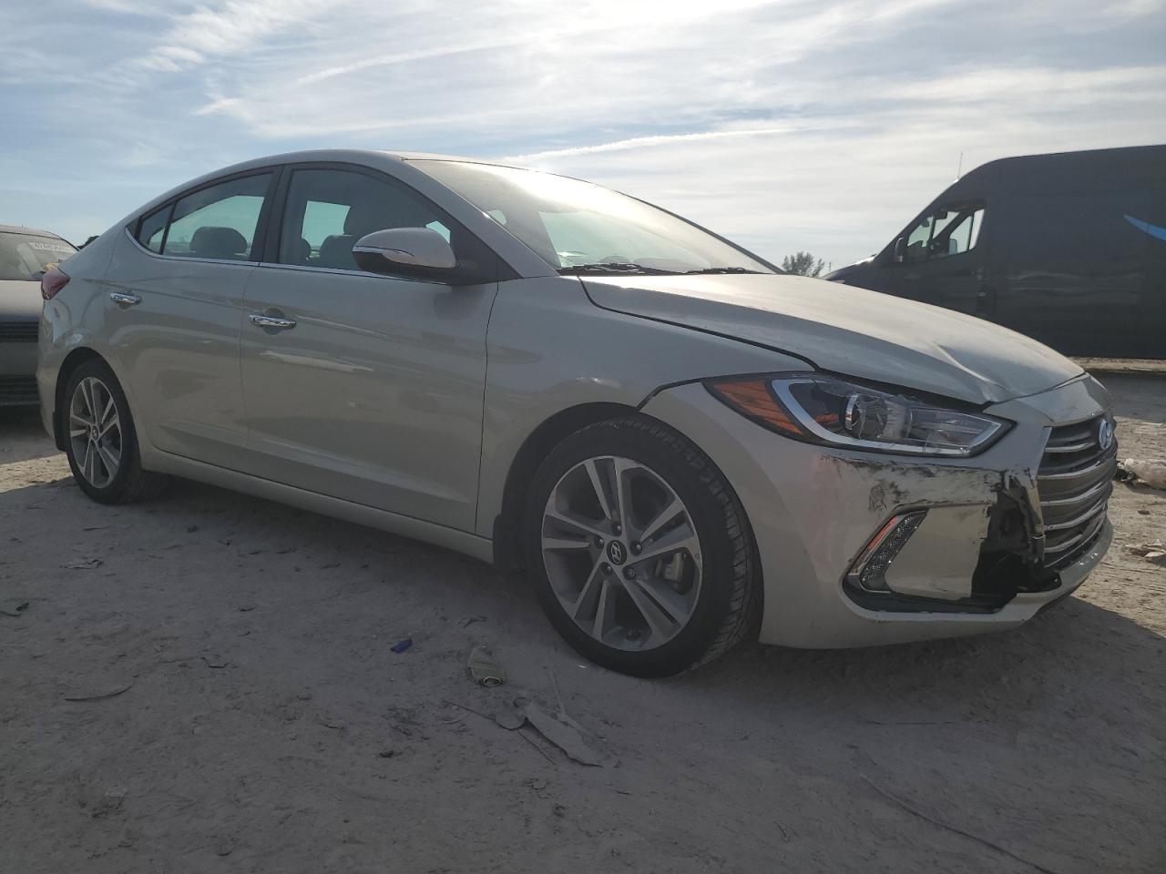 2017 Hyundai Elantra - Image 4