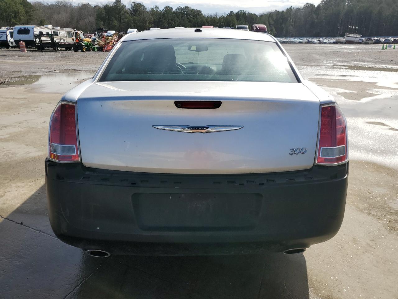2012 Chrysler 300 - Image 6