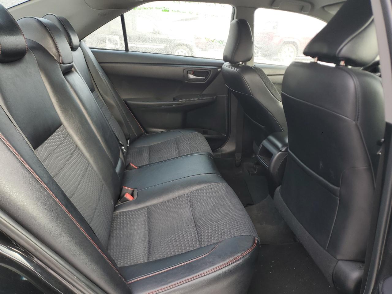 2015 Toyota Camry - Image 10