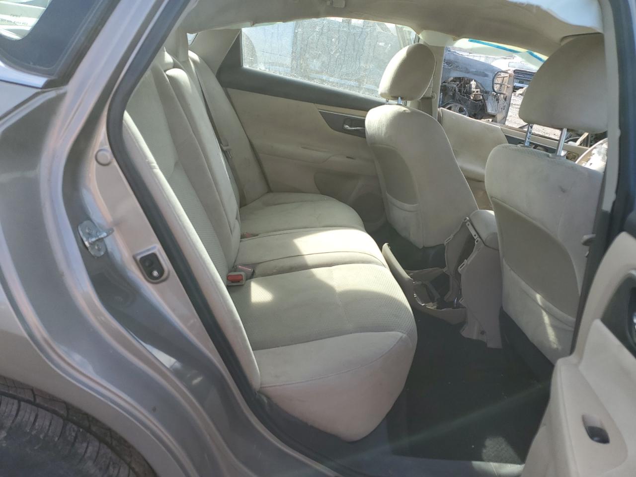 2015 Nissan Altima - Image 11
