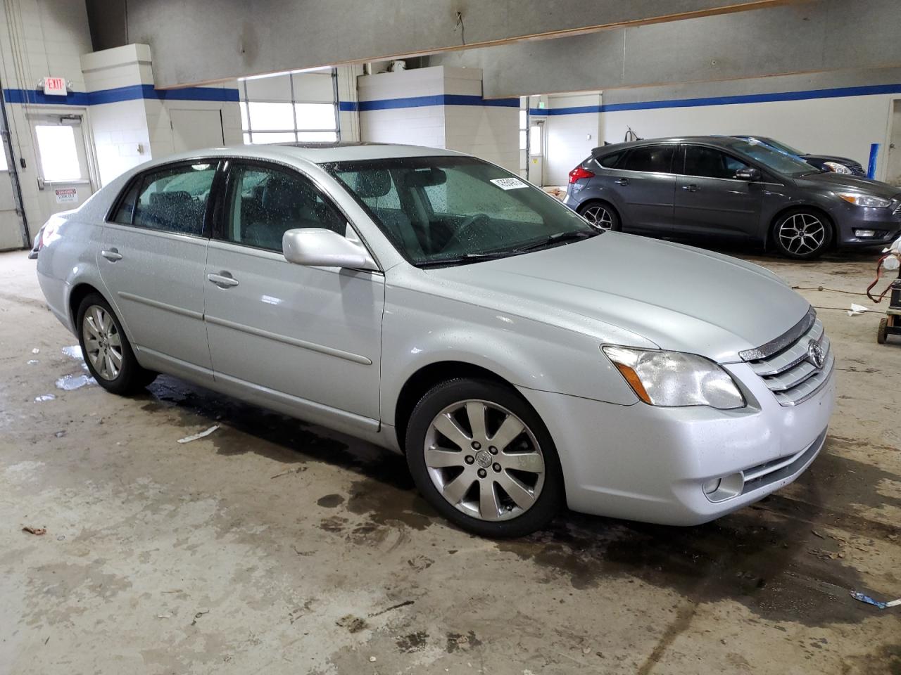 2007 Toyota Avalon - Image 4