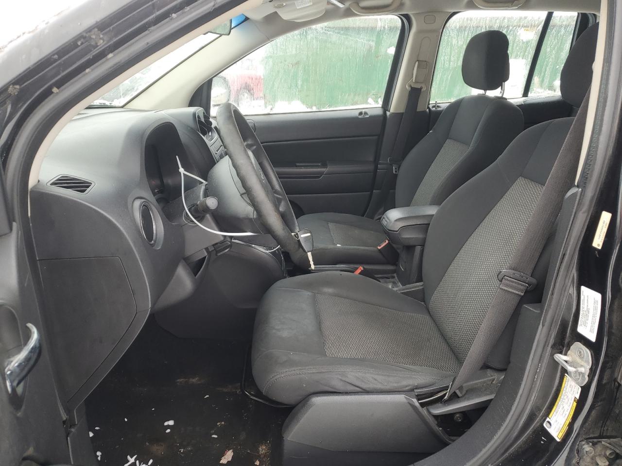 2010 Jeep Compass - Image 7