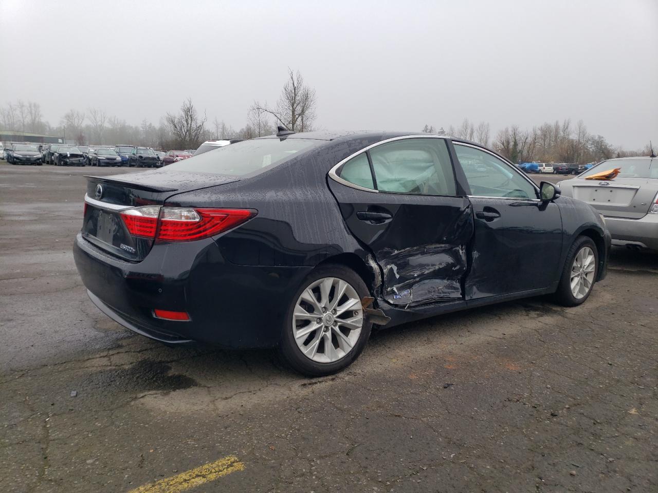 2013 Lexus ES - Image 3