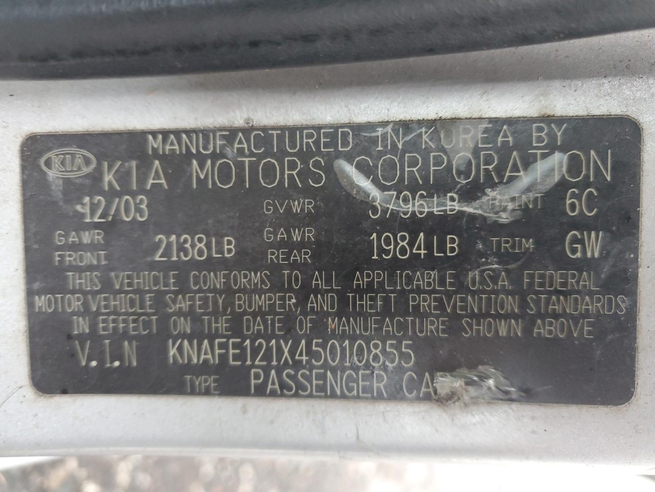 2004 Kia Spectra - Image 13