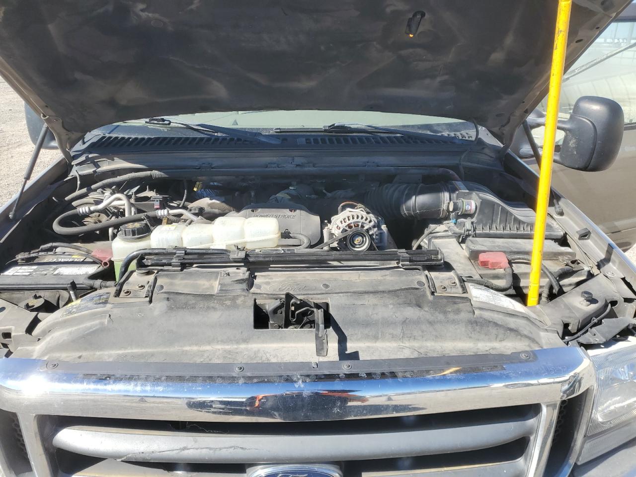 2002 Ford F250 - Image 11