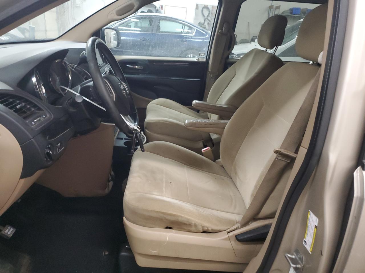 2014 Dodge Caravan - Image 7