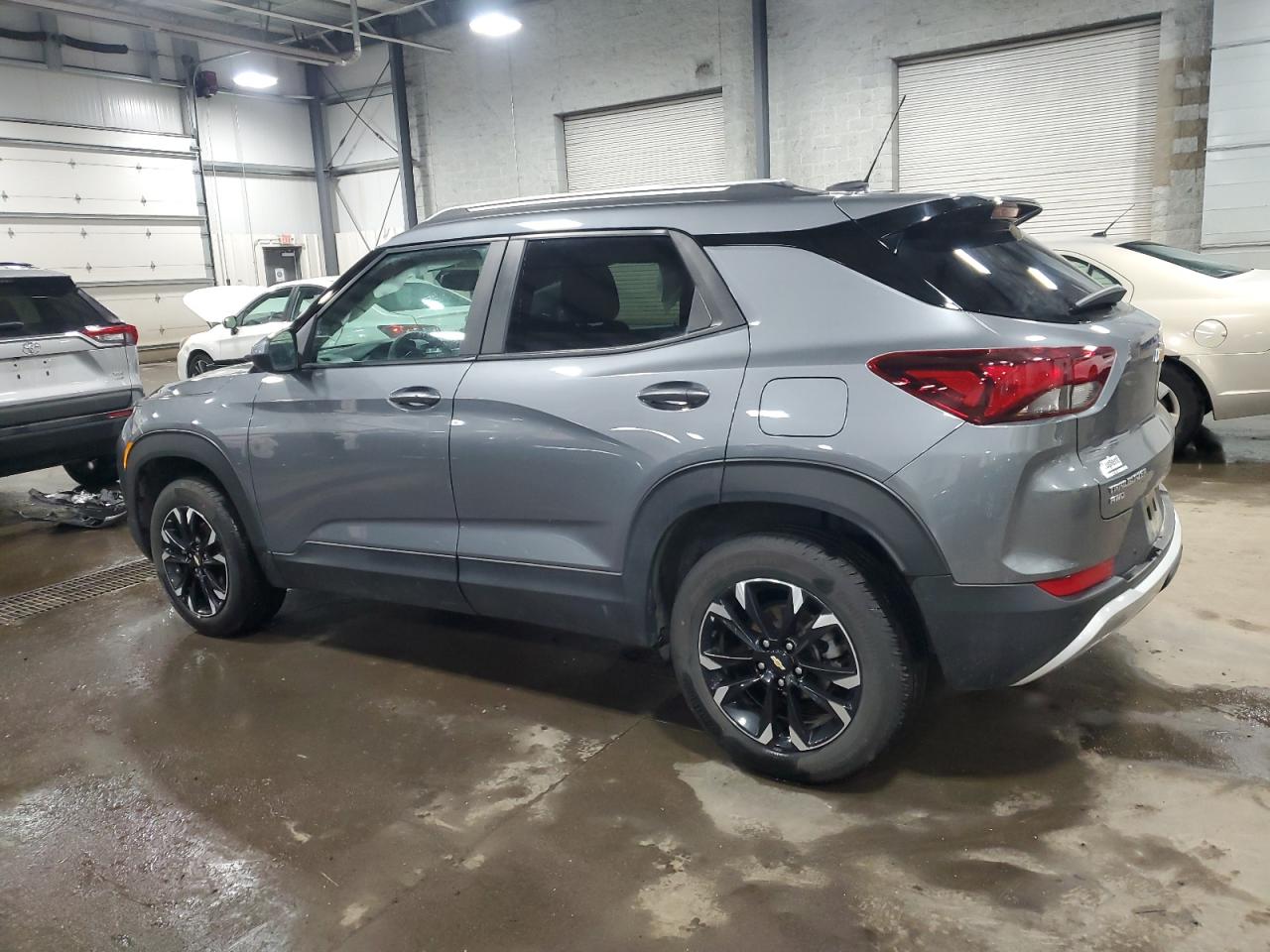 2021 Chevrolet TrailBlazer - Image 2