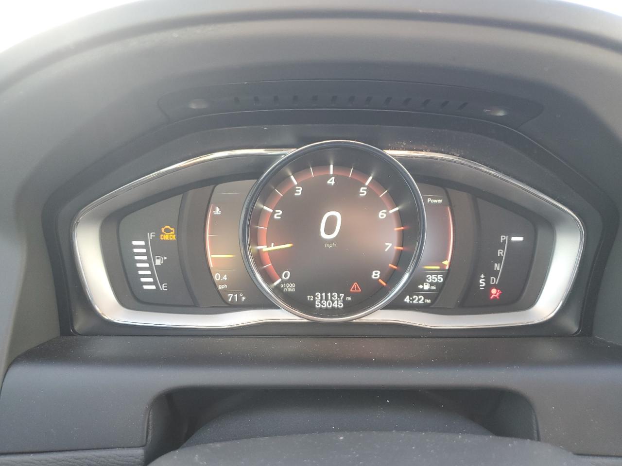 2017 Volvo XC60 - Image 9