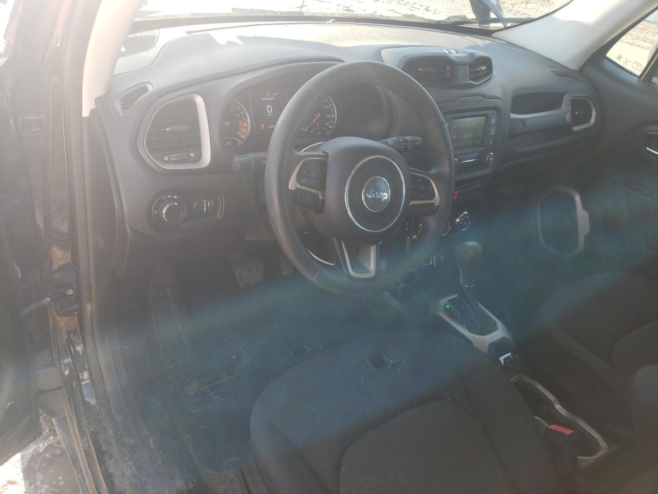 2015 Jeep Renegade - Image 8