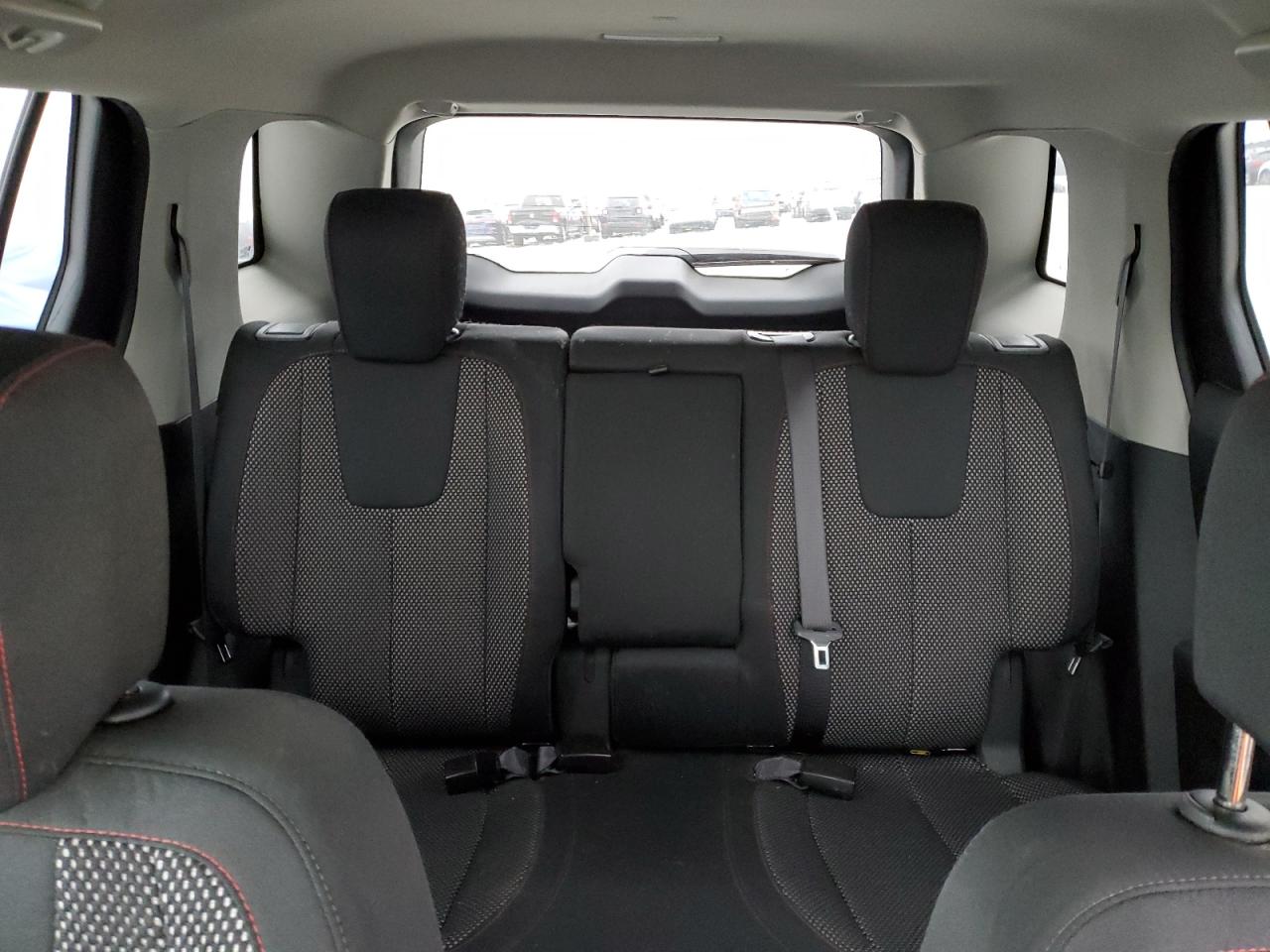 2017 GMC Terrain - Image 10