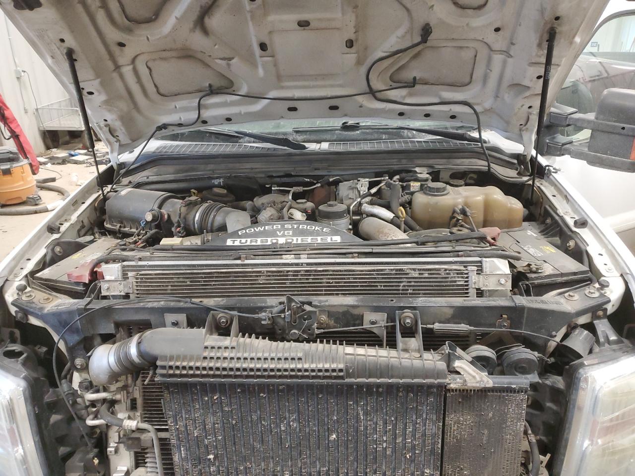 2008 Ford F250 - Image 11