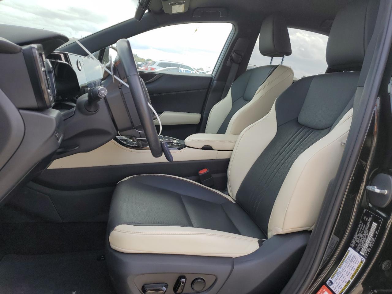 2023 Lexus NX - Image 7
