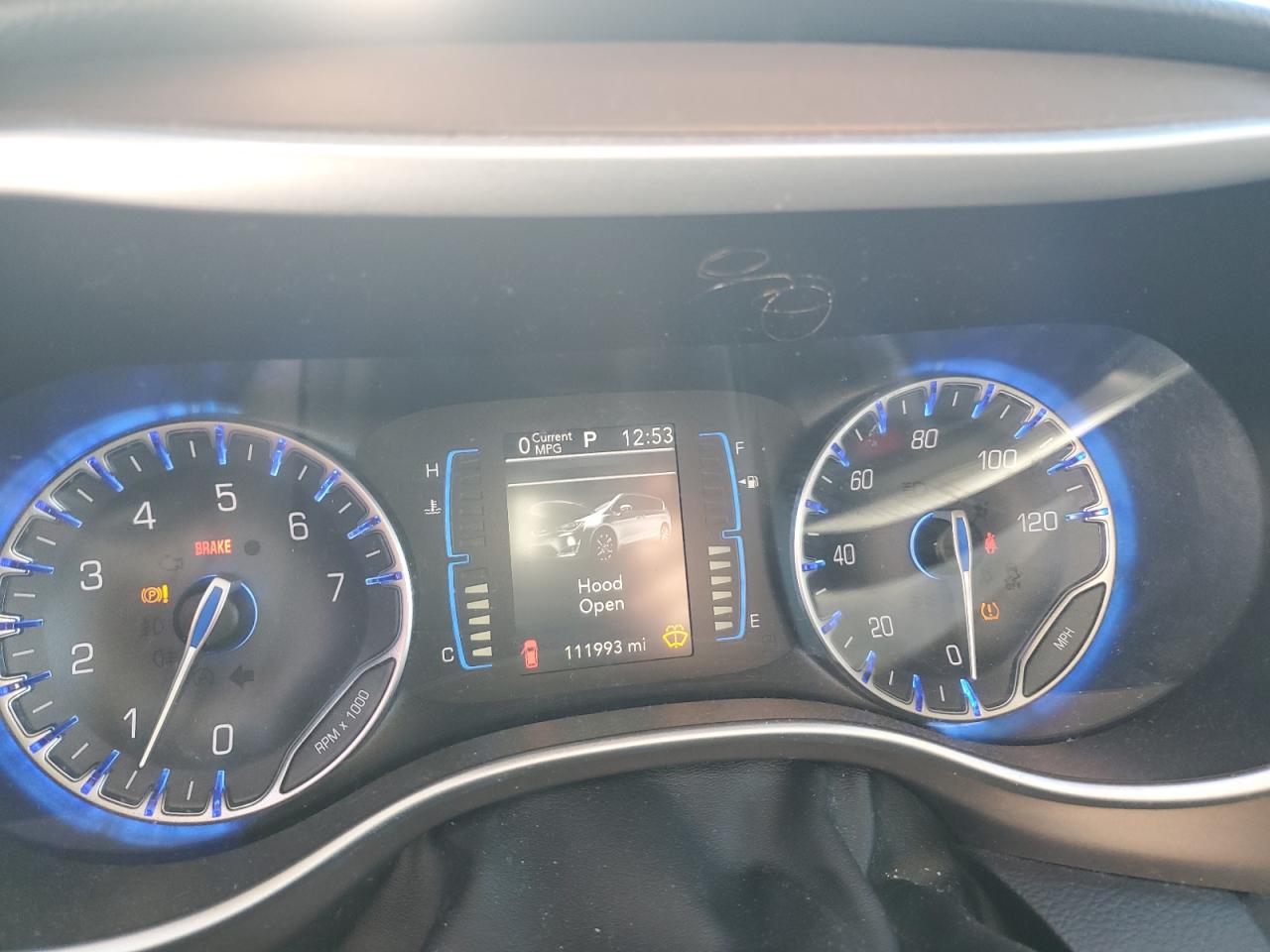 2017 Chrysler Pacifica - Image 9