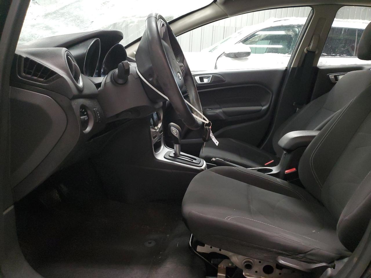 2016 Ford Fiesta - Image 7