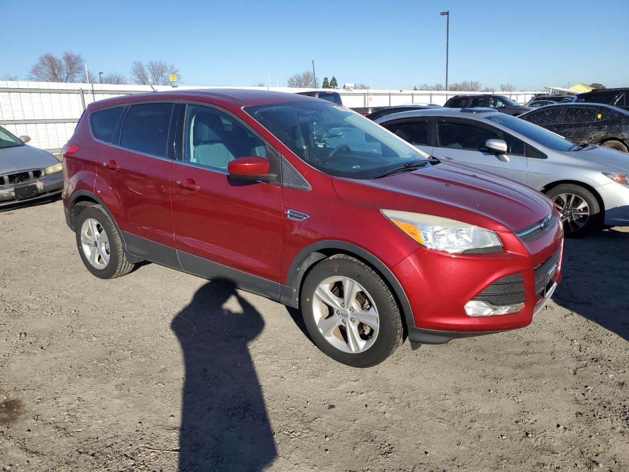 VIN 1FMCU0GX2DUC71219 2013 FORD ESCAPE no.4