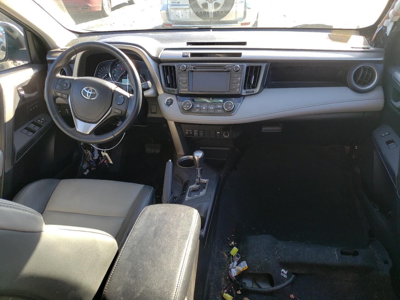 2013 Toyota RAV 4 - Image 8