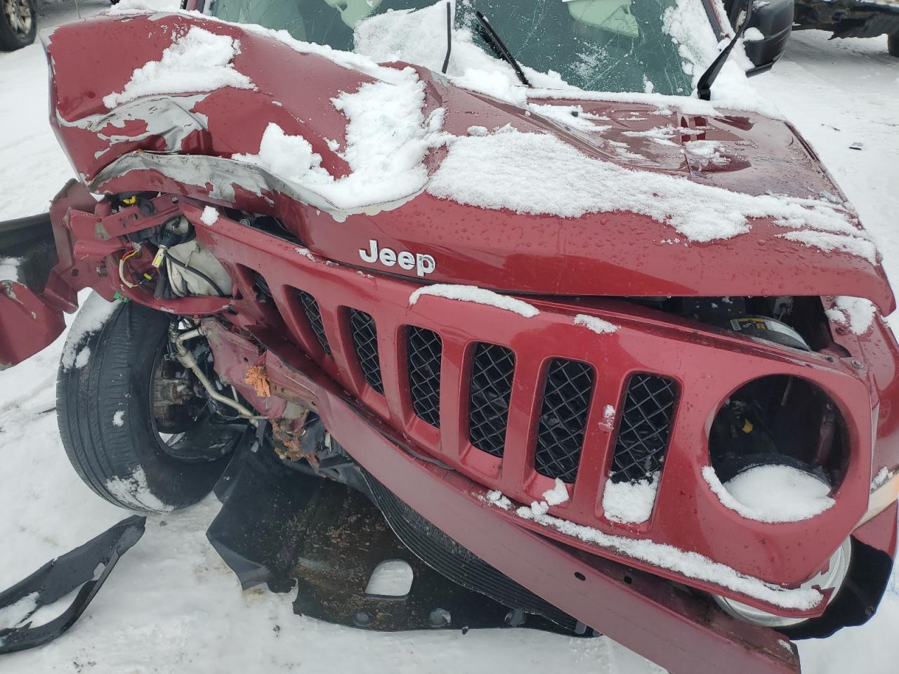 2016 Jeep Liberty (Patriot) - Image 13