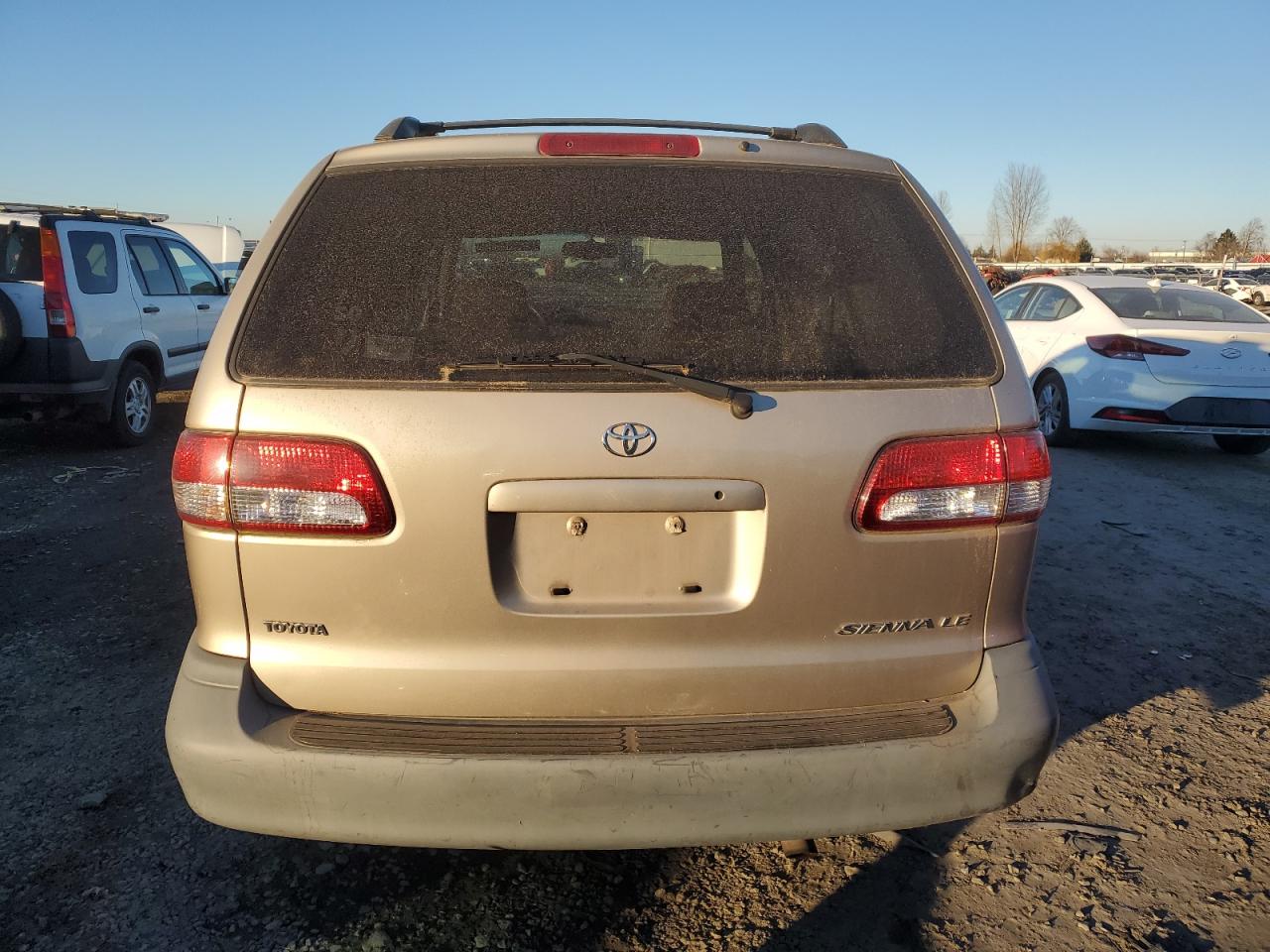 2001 Toyota Sienna - Image 6