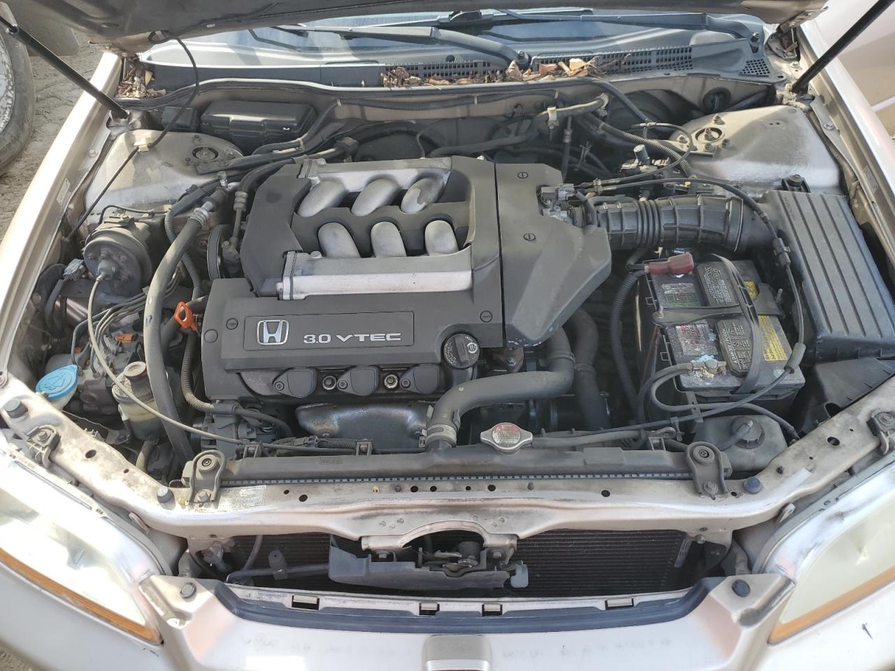 2000 Honda Accord - Image 11