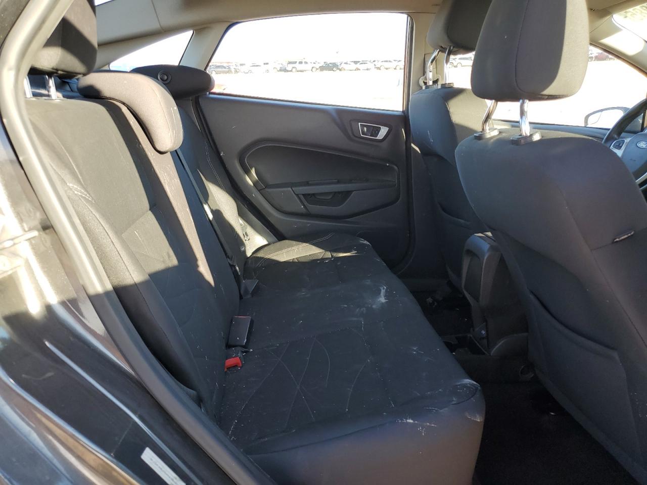2016 Ford Fiesta - Image 10