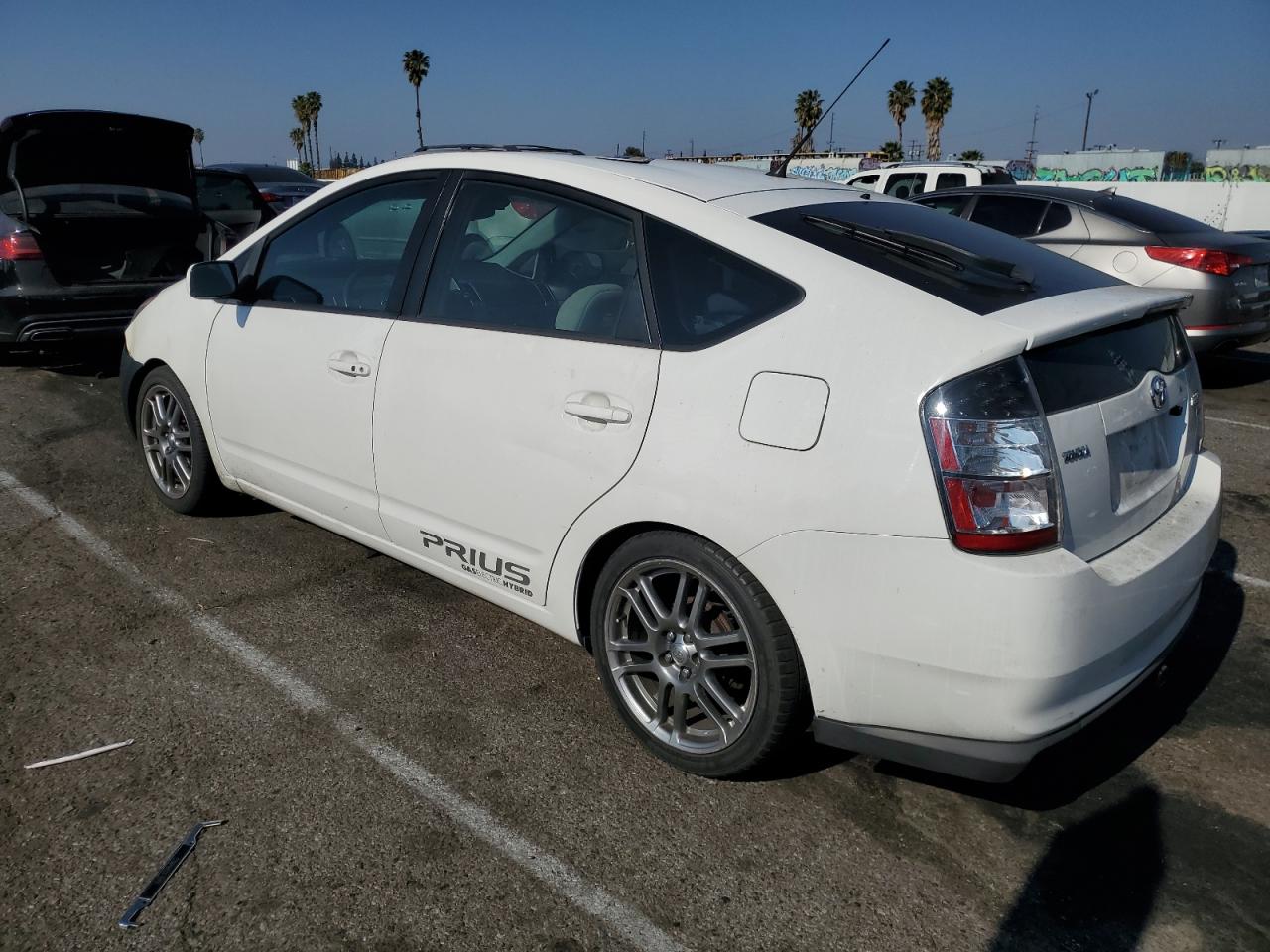 2005 Toyota Prius - Image 2