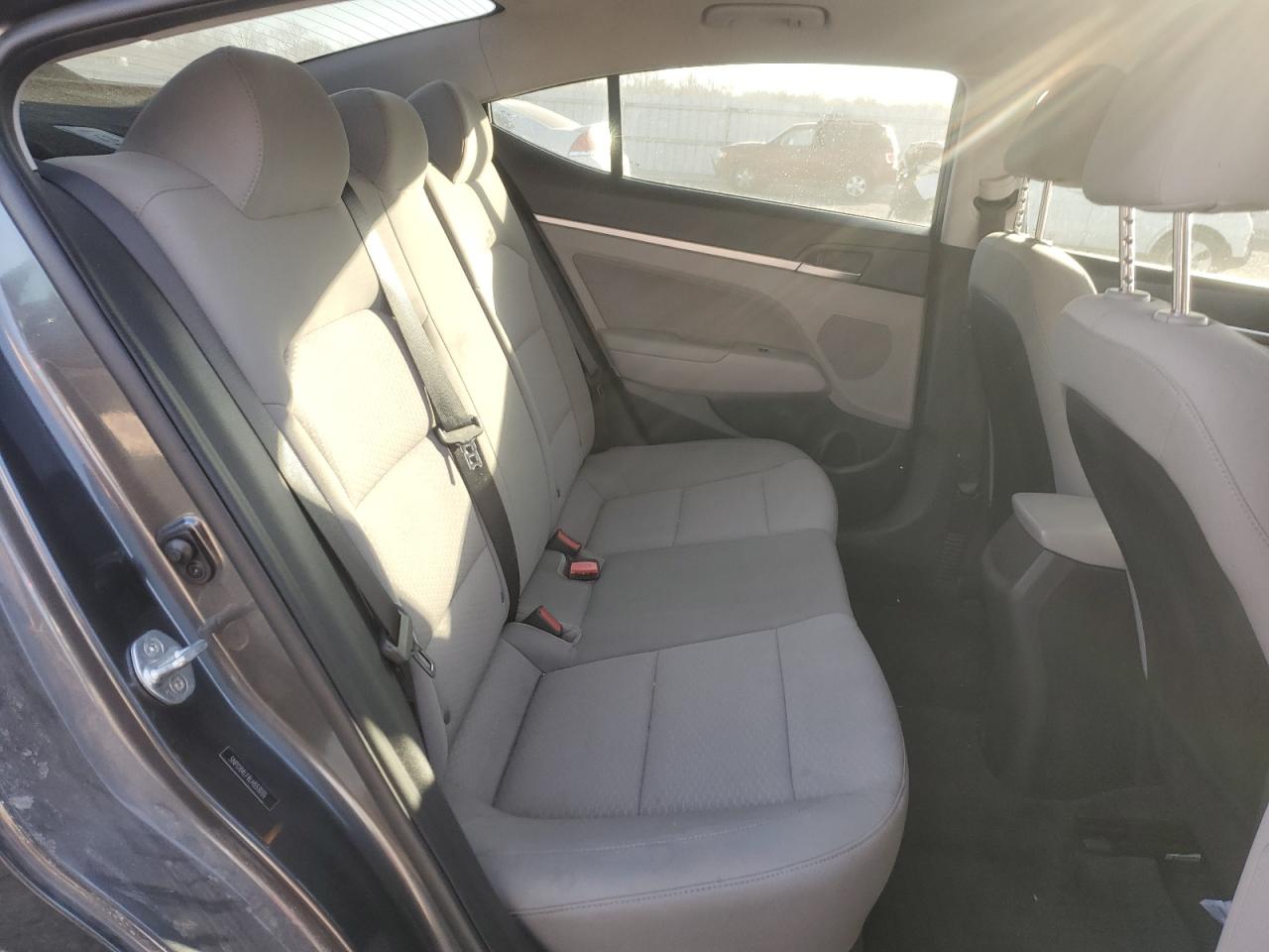 2020 Hyundai Elantra - Image 10