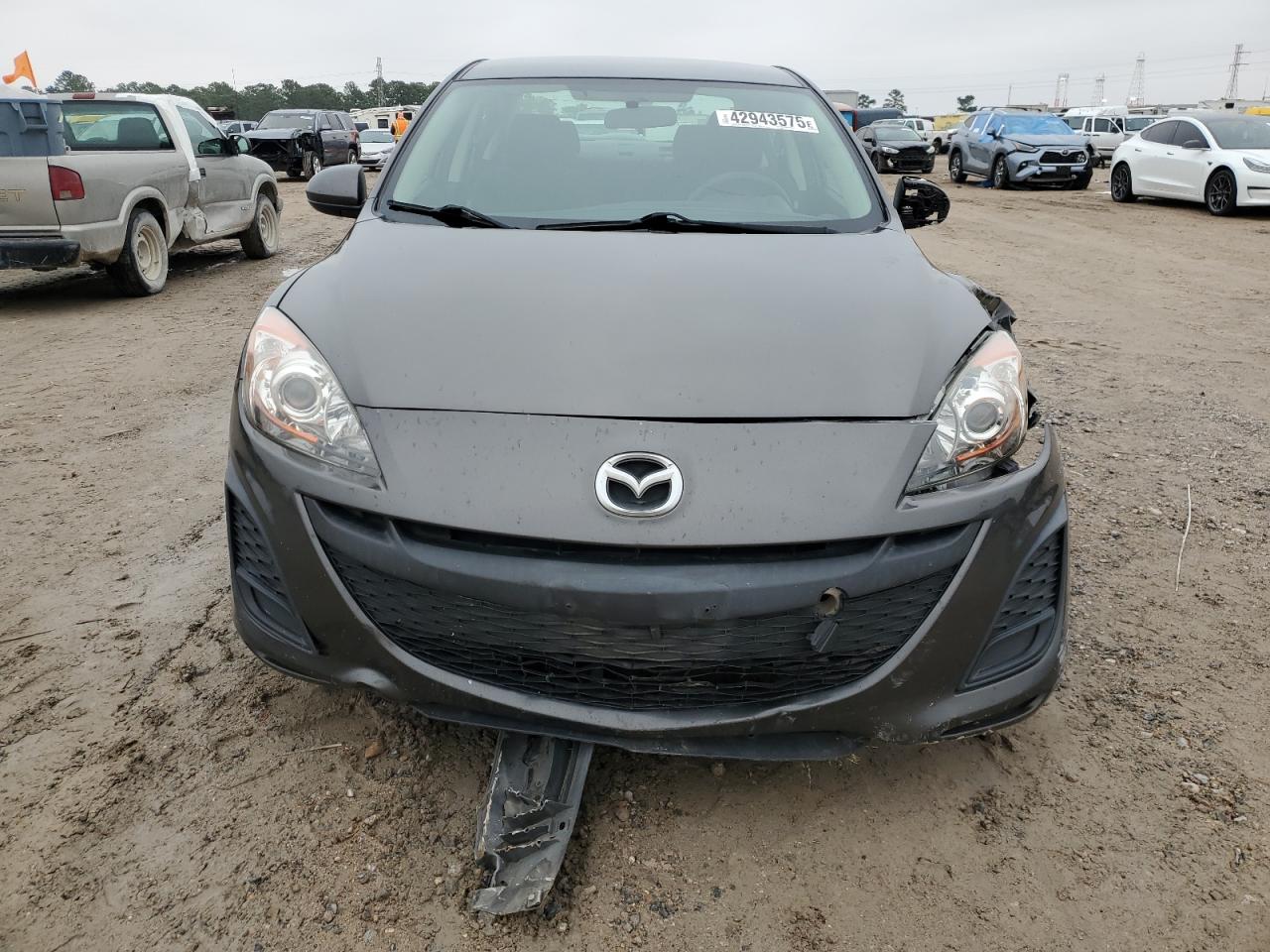 2010 Mazda 3 - Image 5