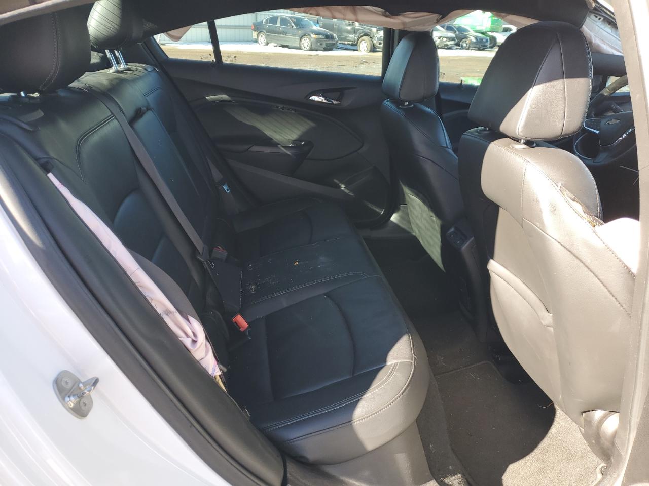 2016 Chevrolet Cruze - Image 10