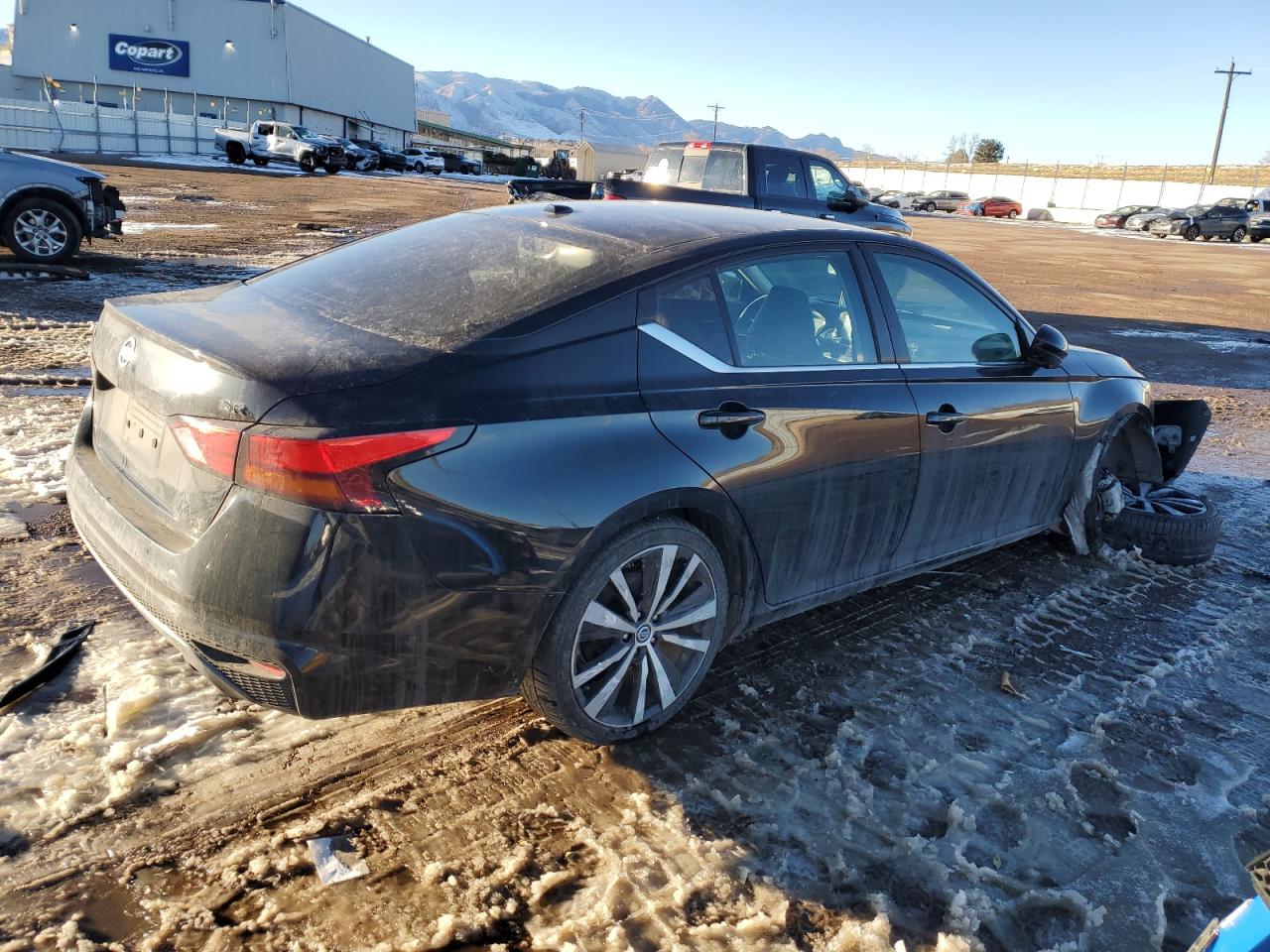 2021 Nissan Altima - Image 3