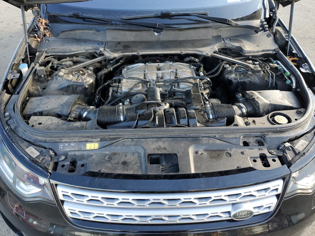 2017 Land Rover Discovery - Image 12