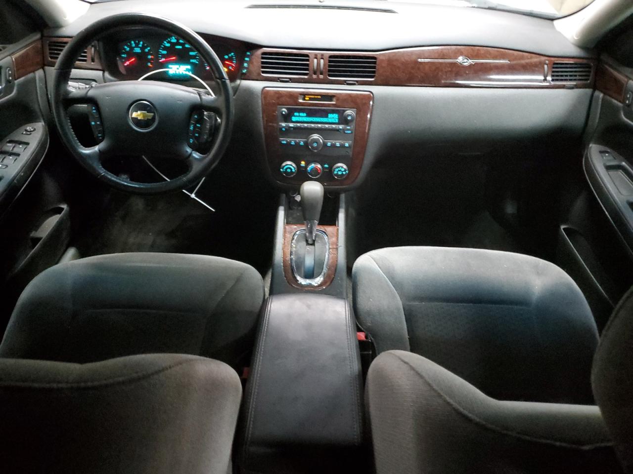 2011 Chevrolet Impala - Image 8