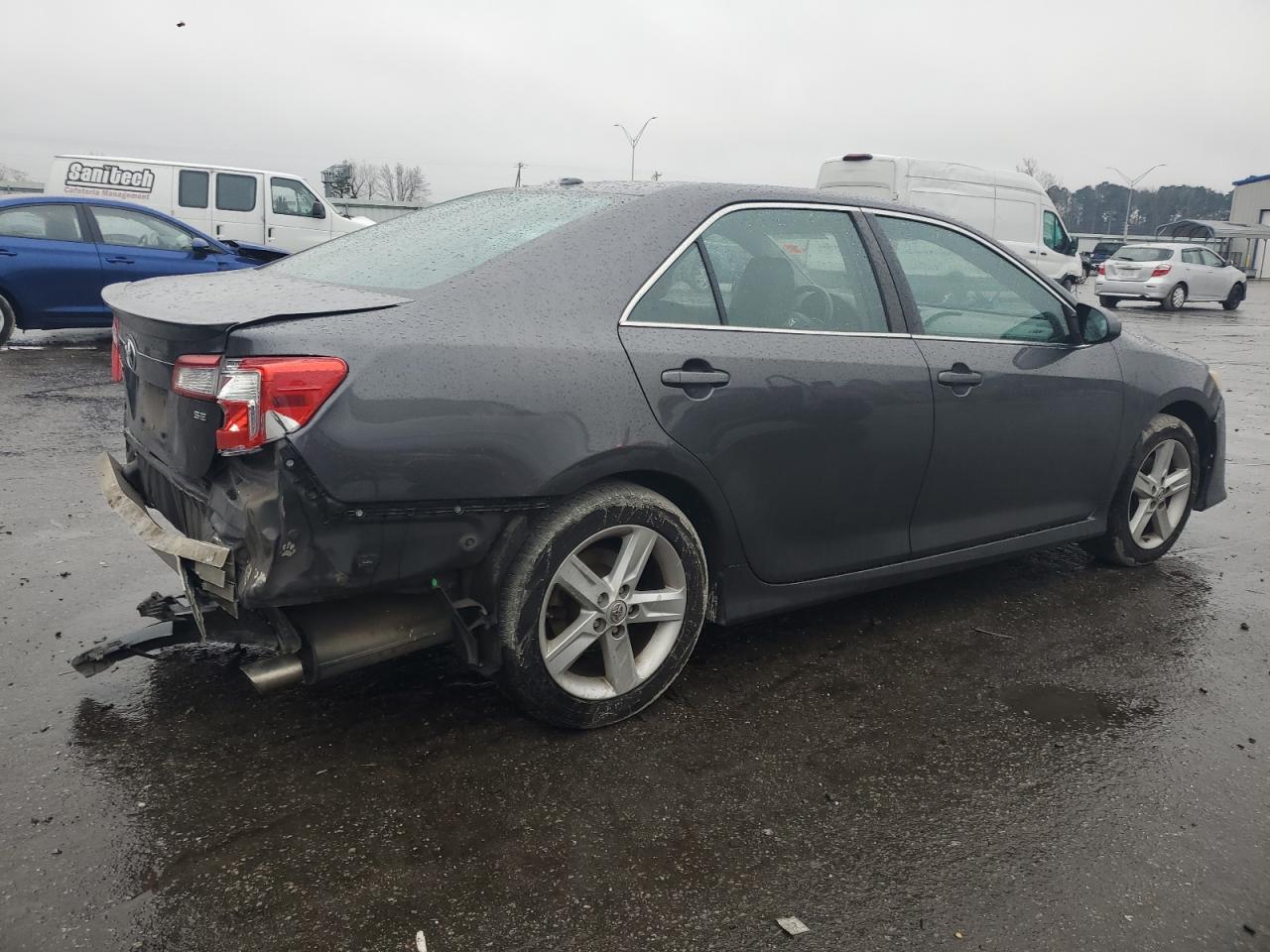 2013 Toyota Camry - Image 3