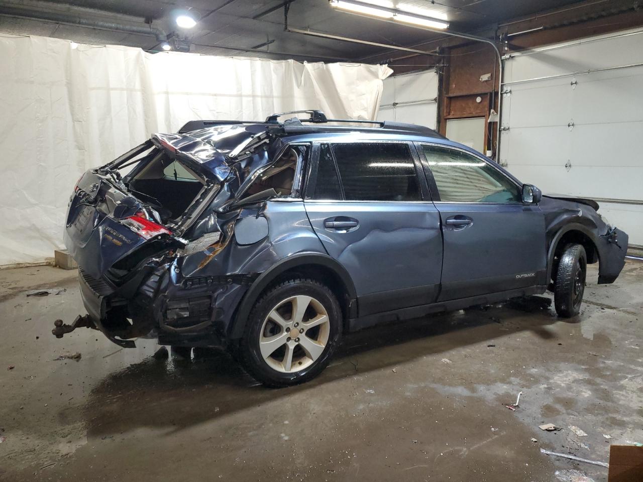 2013 Subaru Outback - Image 3