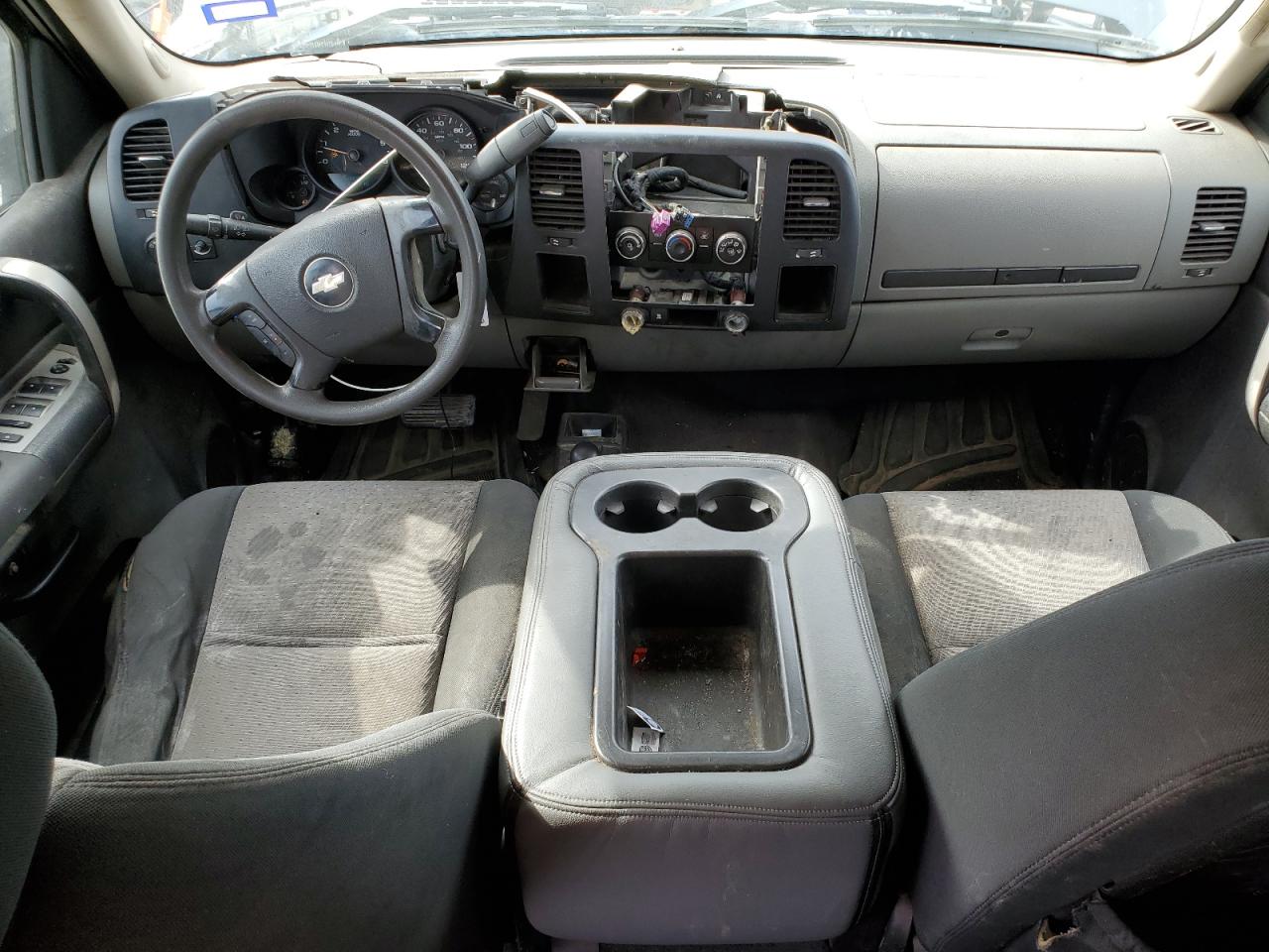 2007 Chevrolet Silverado - Image 8